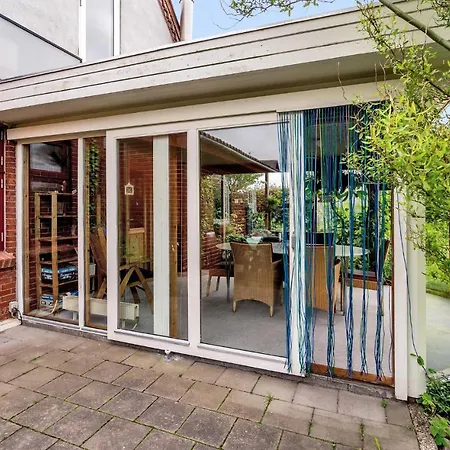 3 Bedroom Stunning In 펜션 *