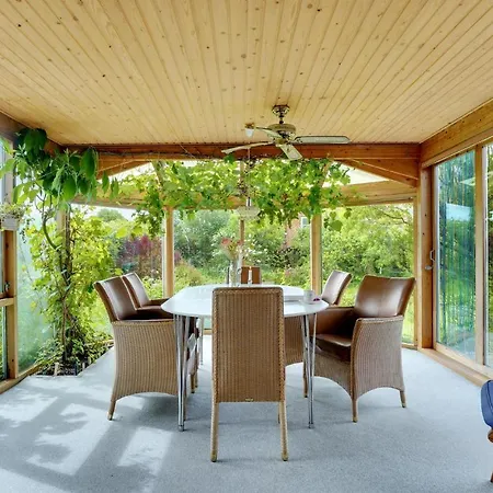 펜션 3 Bedroom Stunning In